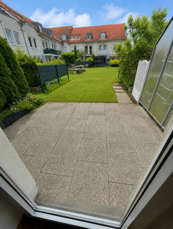 Immobilie in Michendorf - Exklusive Maisonettewohnung I Reihenhaus I Terrasse I Garten I 3 Balkone I Tiefgarage I Stellplatz - Bild 1