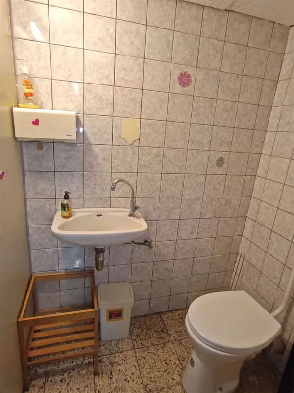 Immobilie in Merchweiler - Gepflegtes Wohn-und Geschäftshaus in zentraler Lage - Bild 1