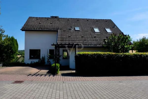 Immobilie in Hünstetten - Einfamilienhaus mit Einliegerwohnung in beliebter Lage in Hünstetten-Kesselbach - Bild 3