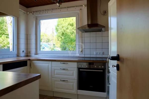 Immobilie in Hünstetten - Einfamilienhaus mit Einliegerwohnung in beliebter Lage in Hünstetten-Kesselbach - Bild 4