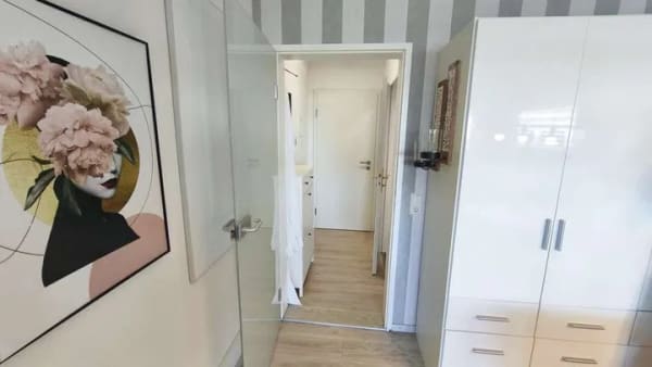 Immobilie in Tettnang - Modernisiertes 1-Zimmer-Appartement mit Balkon und Weitblick bis zum Bodensee in Tettnang - Bild 2