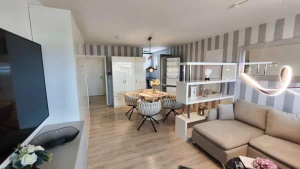 Immobilie in Tettnang - Modernisiertes 1-Zimmer-Appartement mit Balkon und Weitblick bis zum Bodensee in Tettnang - Bild 3