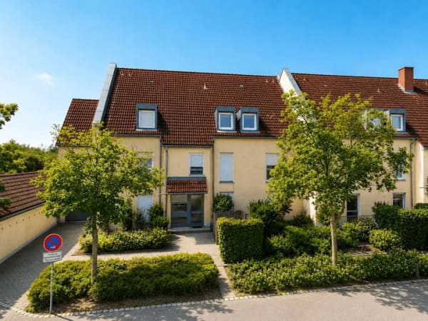 Immobilie in Barbing - Attraktive & modernisiert - 3,5-Zimmer-Eigentumswohnung mit Balkon & Garage  in Barbing! - Bild 2