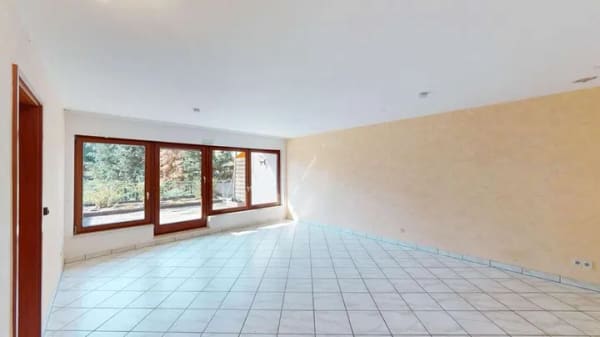 Immobilie in Lauffen am Neckar - *** 2-Zimmer-Erdgeschosswohnung mit großer Terrasse, Aufzug & Tiefgarage in Lauffen am Neckar *** - Bild 4