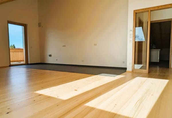 Immobilie in Amerang - Erstbezug 4 Zimmer-Dachgeschoß-Wohnung mit Balkon, Lift, PV-Anlage, Preis inkl. Garage und Stellplatz! - Bild 3