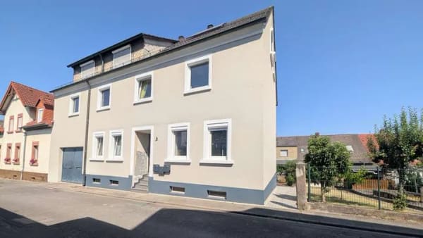 Immobilie in Otterbach - Wohnen in Otterbach: Solide, geräumig und mit viel Platz für individuelle Wohnträume! - Bild 1