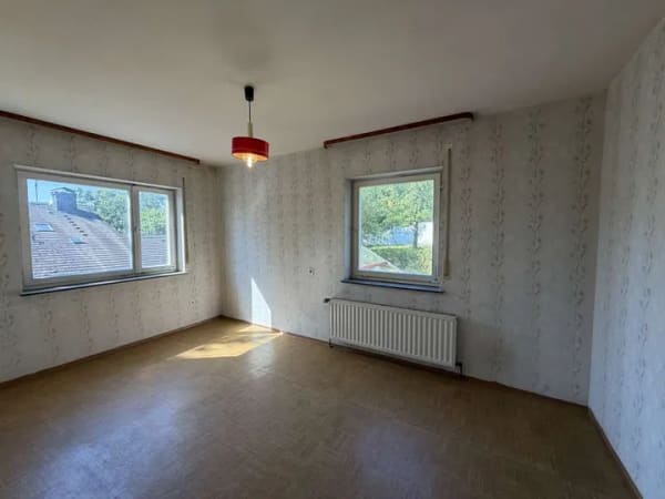 Immobilie in Haundorf - Ein Zuhause mit Perspektive – Viel Platz für Familie, Generationen oder Vermietung - Bild 1