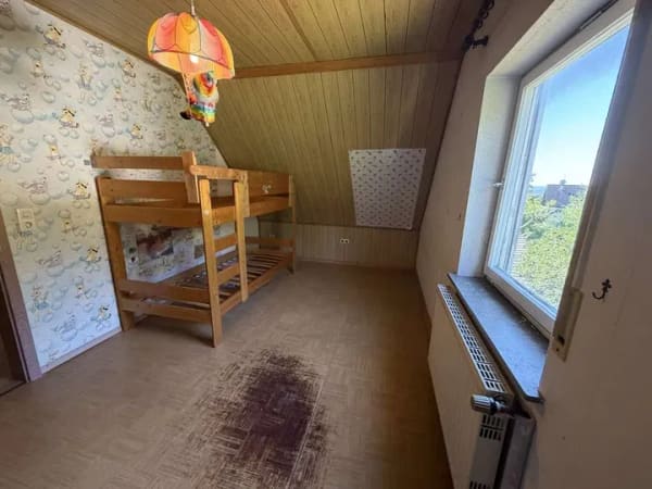 Immobilie in Haundorf - Ein Zuhause mit Perspektive – Viel Platz für Familie, Generationen oder Vermietung - Bild 3