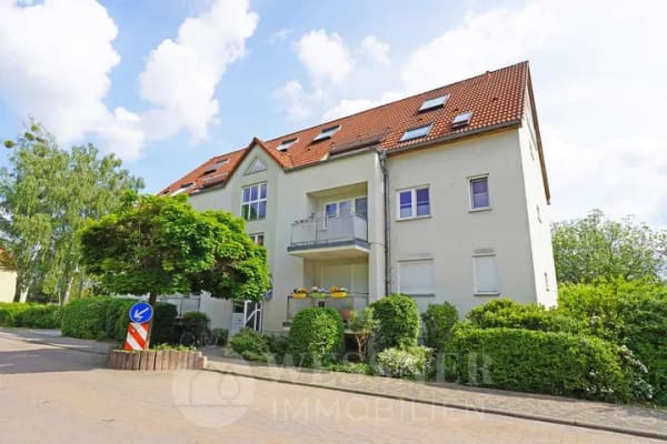 Immobilie in Seddiner See - Bezugsfrei & ohne Käuferprovision: 3-4 Zimmer-Wohnung mit 2 Balkonen und Stellplatz in Seddiner See - Bild 2