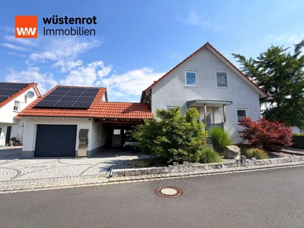 Immobilie in Donnersdorf - Ein Zuhause zum Wohlfühlen - Gepflegtes Einfamilienhaus mit Gartenidylle und vielseitigen Nebengebäuden - Bild 0
