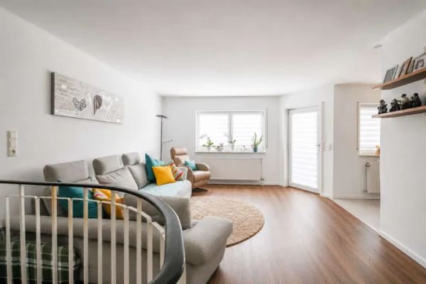 Immobilie in Niedernberg - DIETZ: Frei werdende 4-5-Zimmer Maisonettewohnung mit Terrasse, Garage und Grünfläche in Niedernberg - Bild 4
