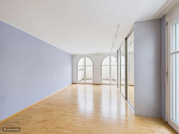 Immobilie in Altdorf bei Nürnberg - Bungalow in bester Lage Altdorfs, eingebettet in viel Grün und mit vielseitigen Ausbaumöglichkeiten! - Bild 4