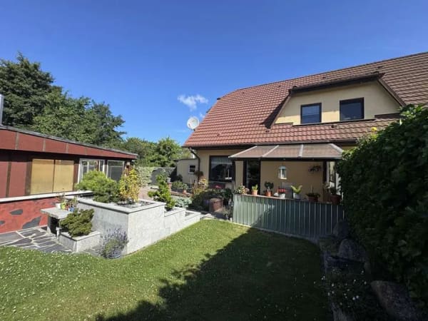 Immobilie in Loissin - Wo andere Urlaub machen ! Gepflegte Doppelhaushälte in Loissin zu verkaufen !!! - Bild 2