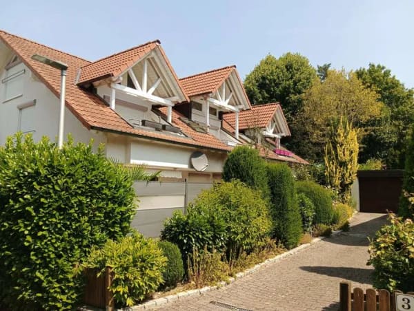 Immobilie in Abstatt - Lichtdurchflutetes Maisonette-Kleinod mit Galerie, Balkon & Einzelgarage in Abstatt - Bild 3