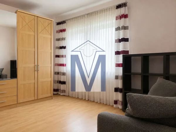 Immobilie in Neulußheim - Vielseitiges Zweifamilienhaus mit Innenhof, Garage, PV-Anlage und neuem Dach - Bild 4