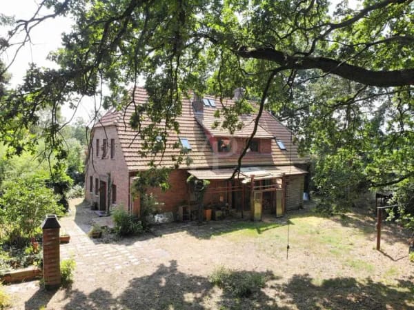 Immobilie in Wardenburg - Großzügiges Wohnhaus auf weitläufigem Grundstück in naturnaher Ortsrandlage von Wardenburg - Bild 1