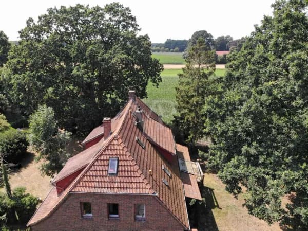 Immobilie in Wardenburg - Großzügiges Wohnhaus auf weitläufigem Grundstück in naturnaher Ortsrandlage von Wardenburg - Bild 3