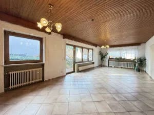 Immobilie in Kiedrich - Hausen v. d. H. nur ca. 7 km von Kiedrich entfernt: Freist. Einfamilienhaus mit Terrasse und Garten - Bild 3