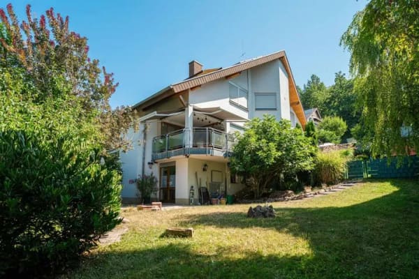 Immobilie in Teningen - TRAUMHAFT MIT WEITBLICK - Bild 0