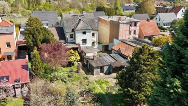 Immobilie in Halle (Saale) - Villa mit RIESIGEM Garten - Bild 1