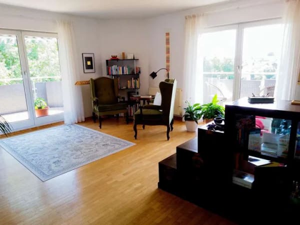 Immobilie in Abstatt - Bezugsfrei ab 01.09.! 3-Zimmer-Wohnung mit 2 Balkonen, Terrasse, Carport & Stellplatz in Abstatt - Bild 1