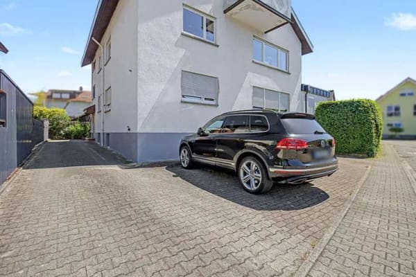 Immobilie in Sinzheim - Langfristig vermietete Dachgeschosswohnung mit Balkon & Stellplatz – Kapitalanlage - Bild 0