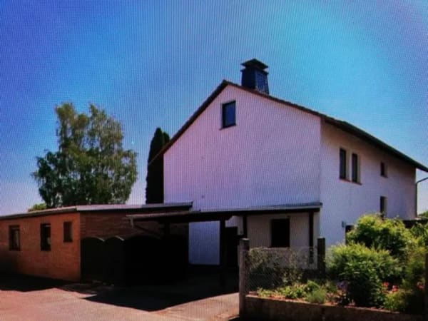 Immobilie in Kirchhain - Haus in Großseelheim (3 Wohnungen mit insg. 263 qm) - Bild 0