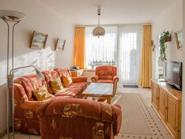 Immobilie in Kellenhusen - Besichtigung möglich 21.-23.8.26. Strandnahe Wohnung mit Südwestloggia mit seitlichem Meerblick - Bild 0