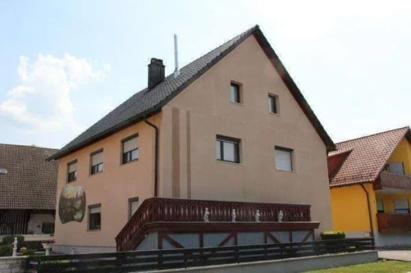 Immobilie in Berg b.Neumarkt i.d.OPf. - ZWEIFAMILIENHAUS ! Viel Platz für die große Familie nähe Neumarkt - Wohnen in Berg - Richtheim - Bild 0