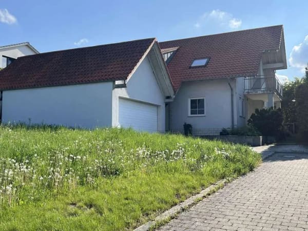Immobilie in Königheim - Einfamilienwohnhaus mit Doppelgarage und großem Garten - Privatverkauf - Bild 0