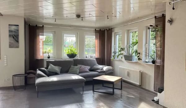 Immobilie in Königheim - Einfamilienwohnhaus mit Doppelgarage und großem Garten - Privatverkauf - Bild 2