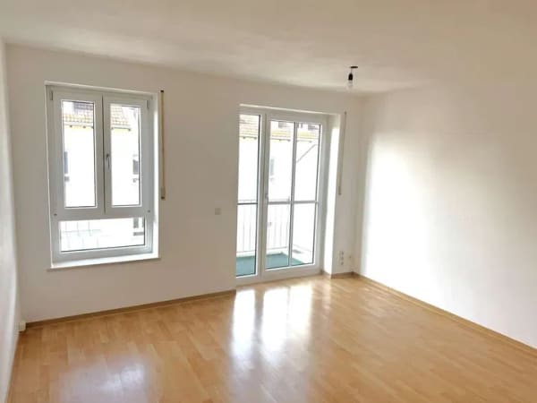 Immobilie in Holzkirchen - 1-Zimmer-Apartment ( nicht vermietet ) im Florianshof in Holzkirchen zu verkaufen - Bild 1
