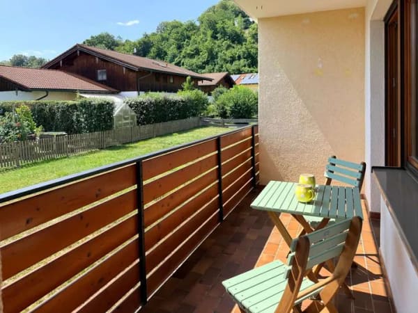 Immobilie in Altenmarkt an der Alz - Sofort zum Einzug bereit - sonniger Balkon und Garten - Bild 0