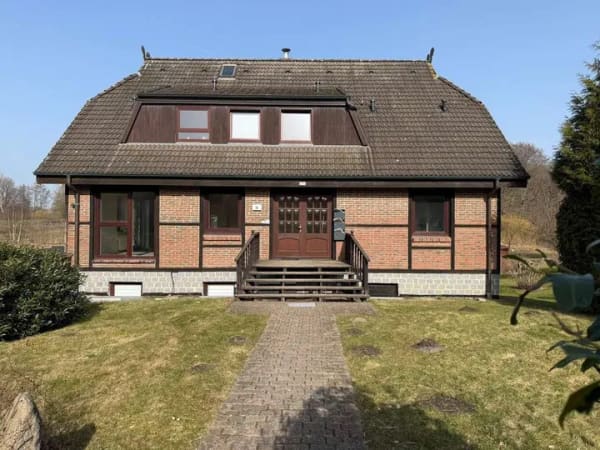 Immobilie in Sülfeld - Mehrfamilienhaus/ Generationenhaus mit großem Grundstück - Bild 0