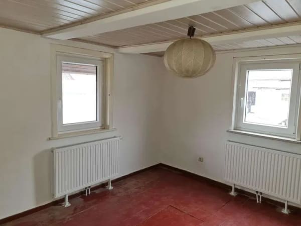 Immobilie in Rollshausen - Wohnhaus-Scheune und Stall in Rollshausen - Bild 4