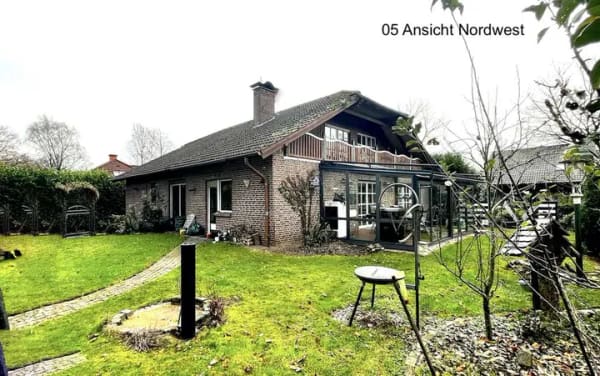 Immobilie in Uelsen - FrEinfamilienhaus mit 235 m² Wohnfläche in Uelsen - Bild 4