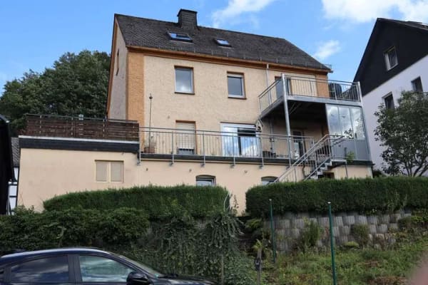 Immobilie in Olsberg - Mehrgenerationen oder Vermietung – Haus mit idealem Teilungspotenzial - Bild 0