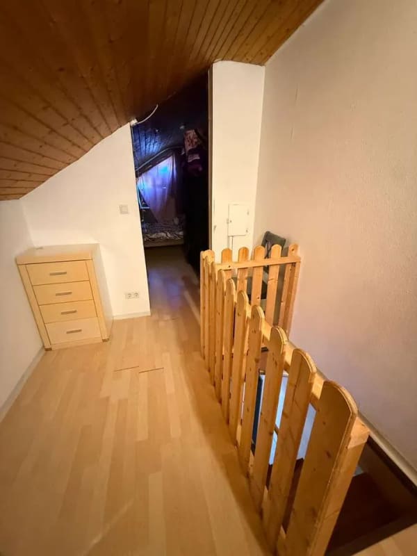 Immobilie in Tiefenbronn - Schnucklige Dachgeschosswohnung - Bild 2