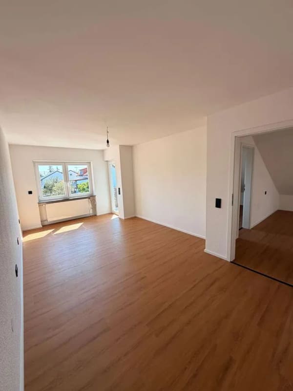 Immobilie in Kronau - Moderne 3-Zimmer-Dachgeschosswohnung in Kronau - Bild 0