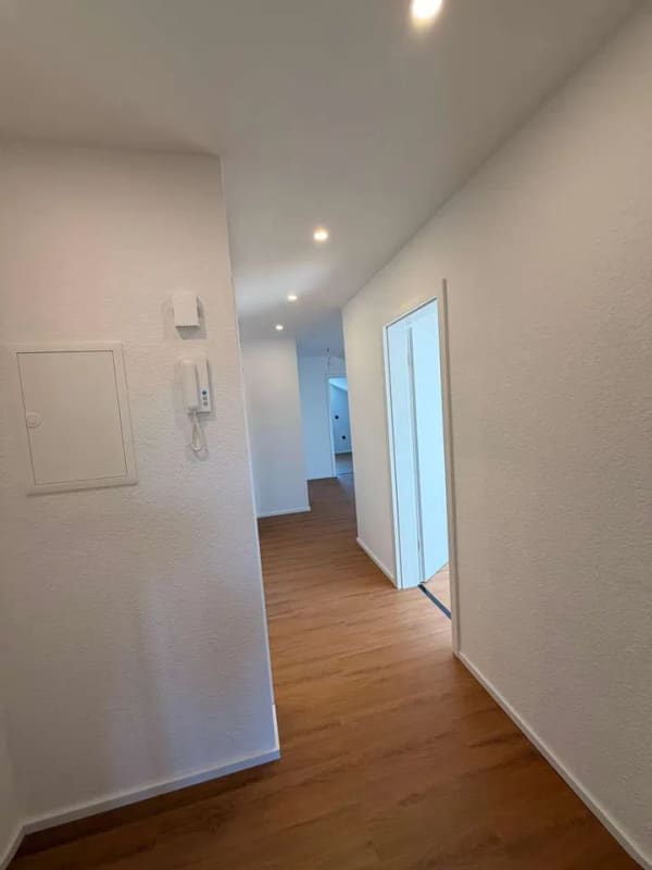 Immobilie in Kronau - Moderne 3-Zimmer-Dachgeschosswohnung in Kronau - Bild 2