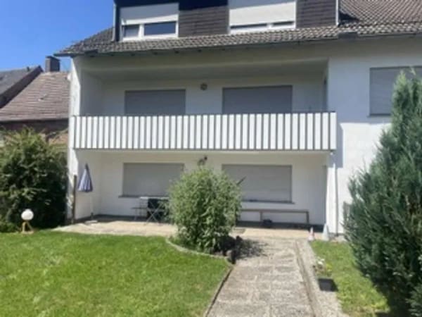 Immobilie in Beverungen - Gepflegtes 3-Familiehhaus von privat Unschlagbarer Quadratmeterpreis mit viel Potenzial - Bild 1