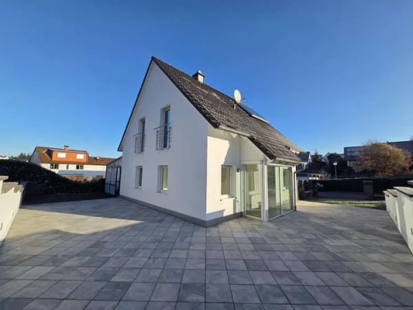 Immobilie in Gerach - 🏡 Massives Einfamilienhaus in Bestlage - modern, ruhig, sofort bezugsfrei - Bild 0