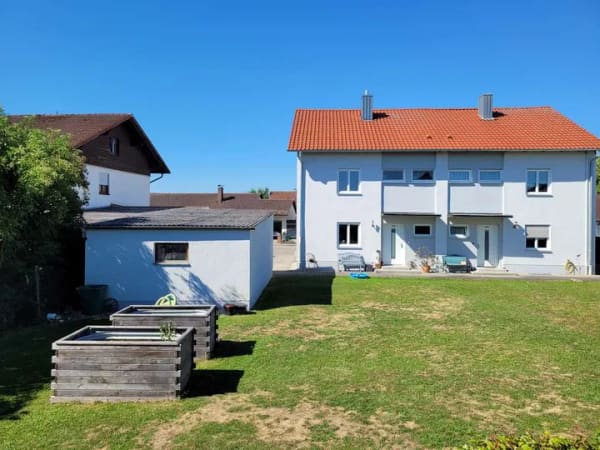 Immobilie in Salching - Gepflegte Doppelhaushälfte mit großem Garten – modernisiert, provisionsfrei & bezugsfrei ab 10/2027 - Bild 3