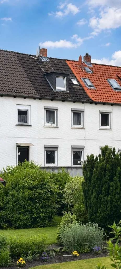 Immobilie in Braunschweig - Renditestark: Vermietetes Reihenmittelhaus mit Garten I Dörfliche Lage I 64 qm I Wohnen auf 3 Etage - Bild 1