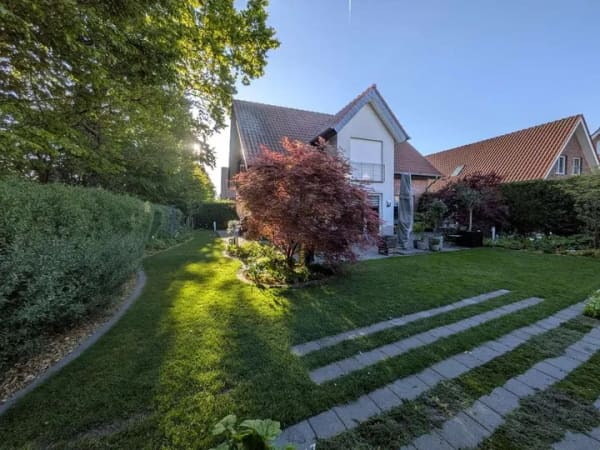 Immobilie in Everswinkel - Exklusives und energieeffizientes Architektenhaus mit viel Privatsphäre im Grünen - Bild 0