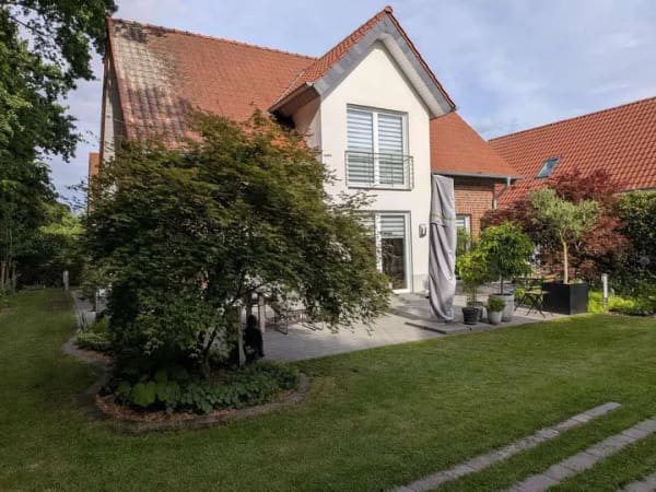 Immobilie in Everswinkel - Exklusives und energieeffizientes Architektenhaus mit viel Privatsphäre im Grünen - Bild 2