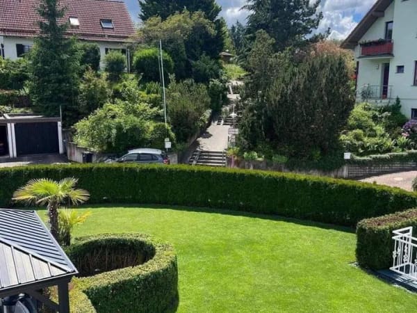 Immobilie in Bad Berka - Außergewöhnliche Immobilie in Bestlage von Bad Berka – Wohnen, Arbeiten und Erholen auf höchstem Niveau - Bild 0
