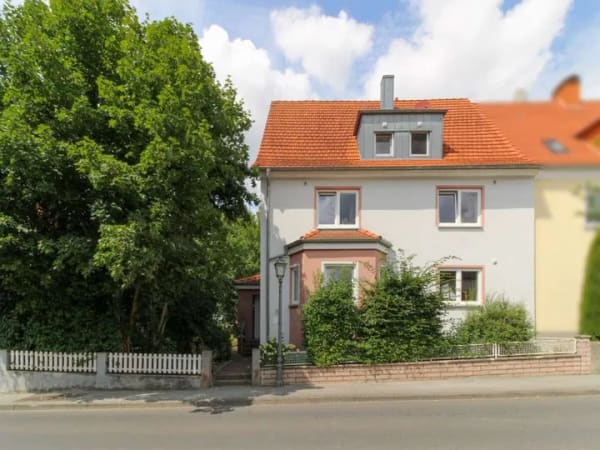 Immobilie in Hünfeld - Großzügiges Zuhause in Hünfeld für Mehrgenerationen oder Vermietung - Bild 0