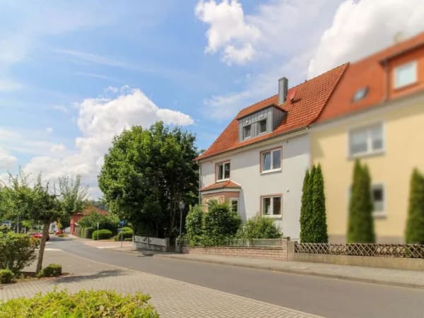 Immobilie in Hünfeld - Großzügiges Zuhause in Hünfeld für Mehrgenerationen oder Vermietung - Bild 1