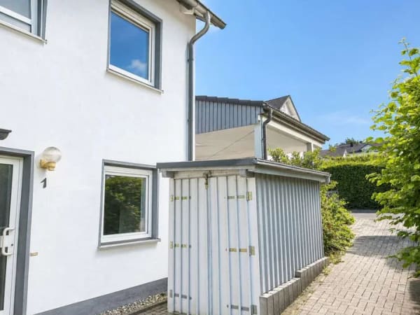 Immobilie in Schmallenberg - / Überraschend geräumig - zum Einzug bereit! - Bild 2